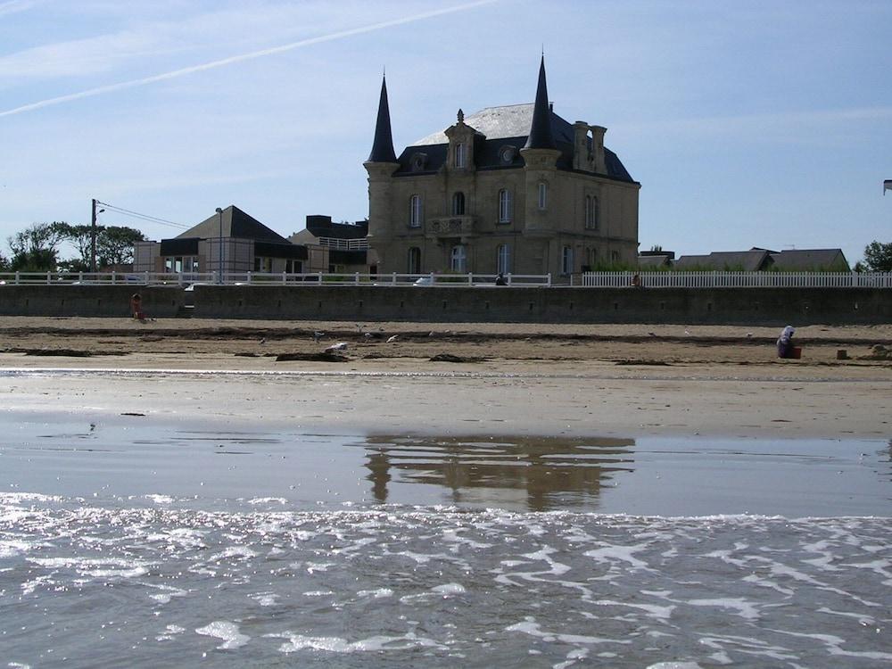 Les Tourelles Village De Vacances Asnelles Esterno foto